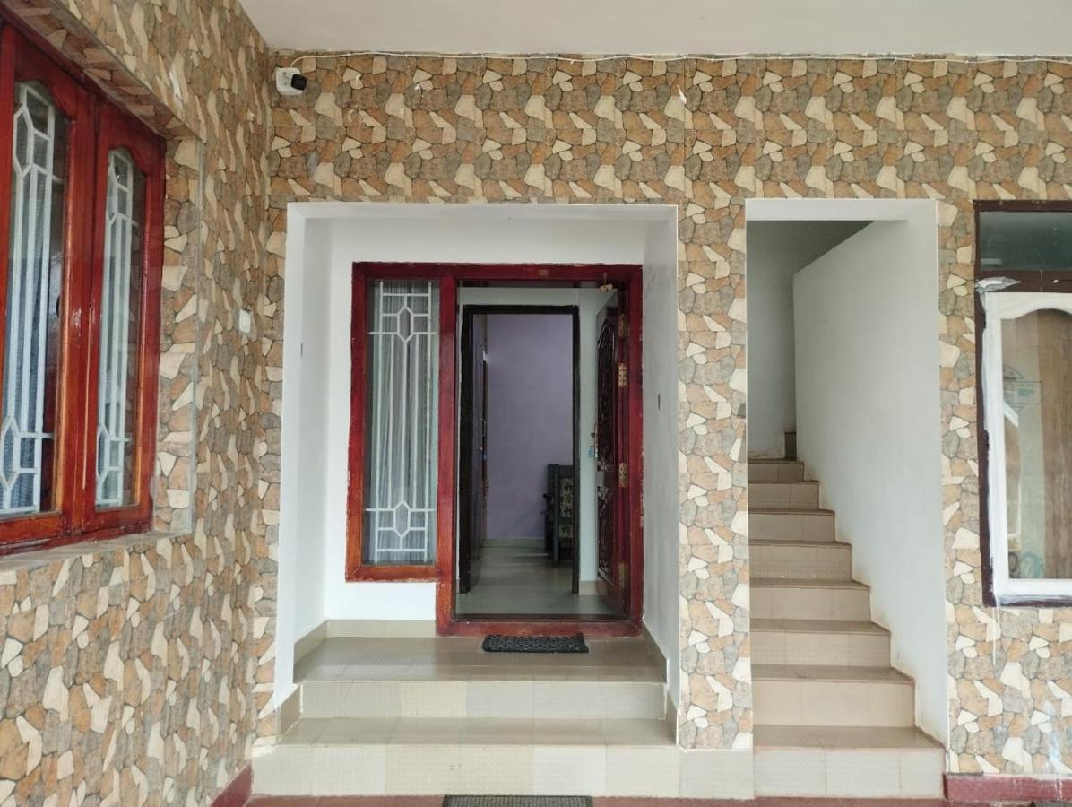 Royal Serene Villas Уті Екстер'єр фото