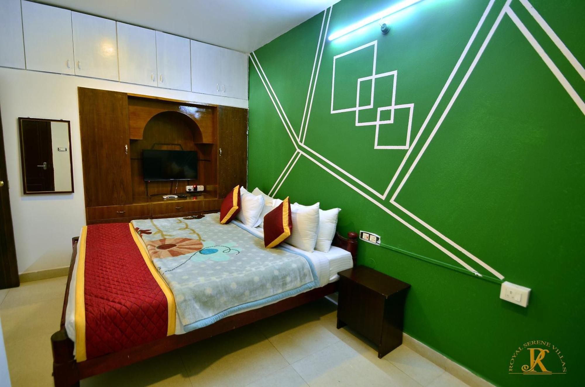 Royal Serene Villas Уті Екстер'єр фото