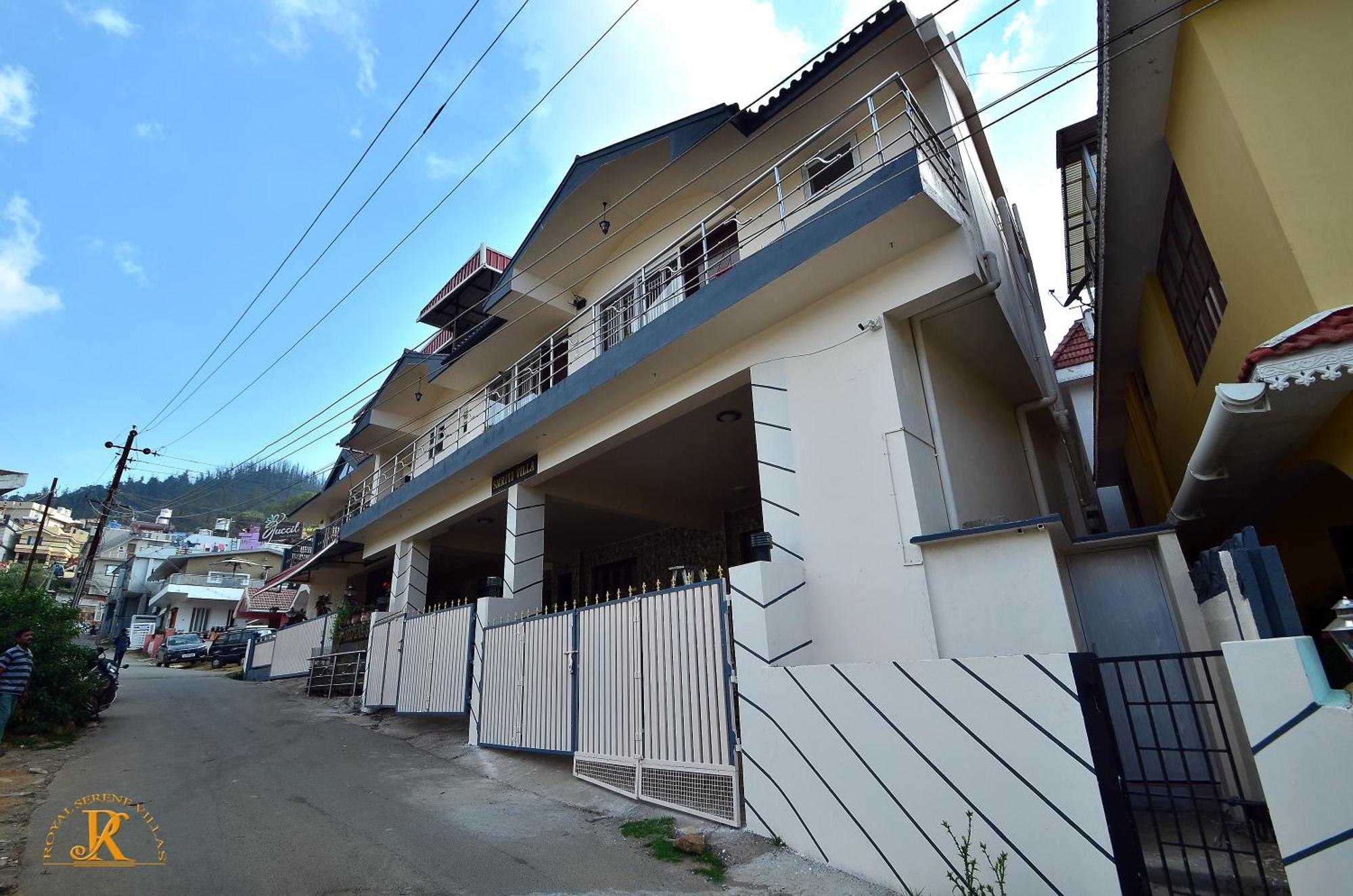 Royal Serene Villas Уті Екстер'єр фото
