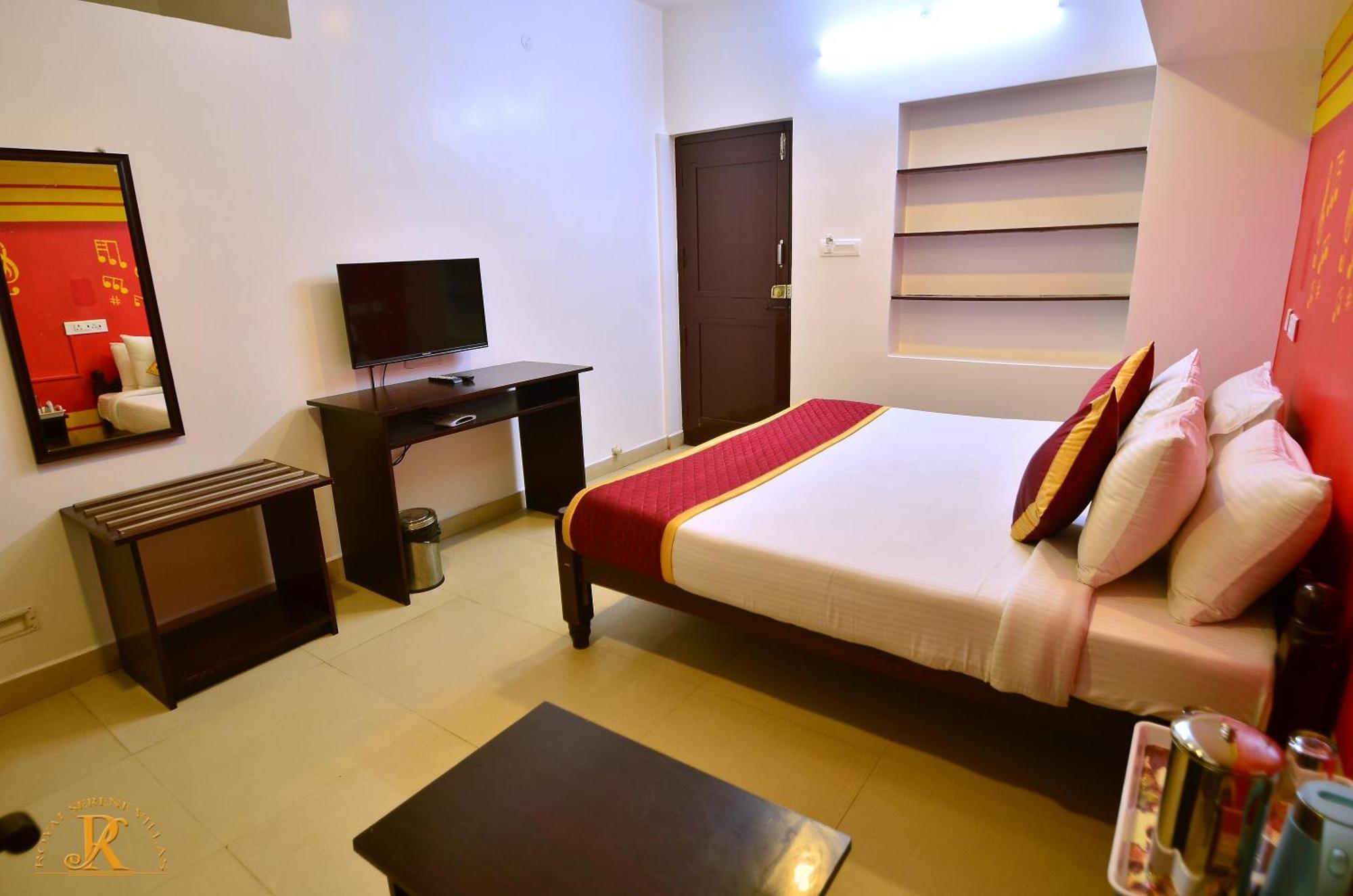 Royal Serene Villas Уті Екстер'єр фото