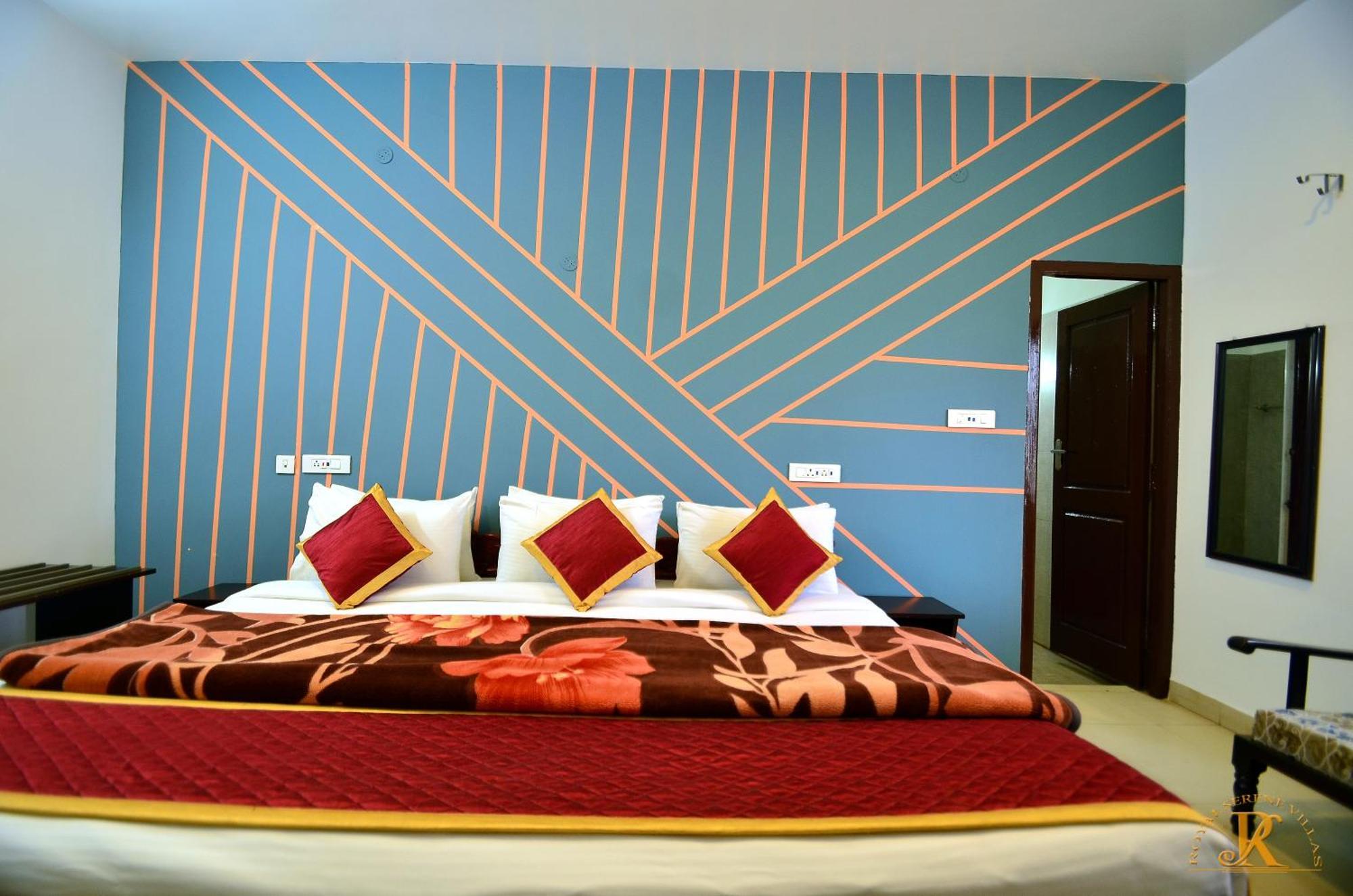 Royal Serene Villas Уті Екстер'єр фото