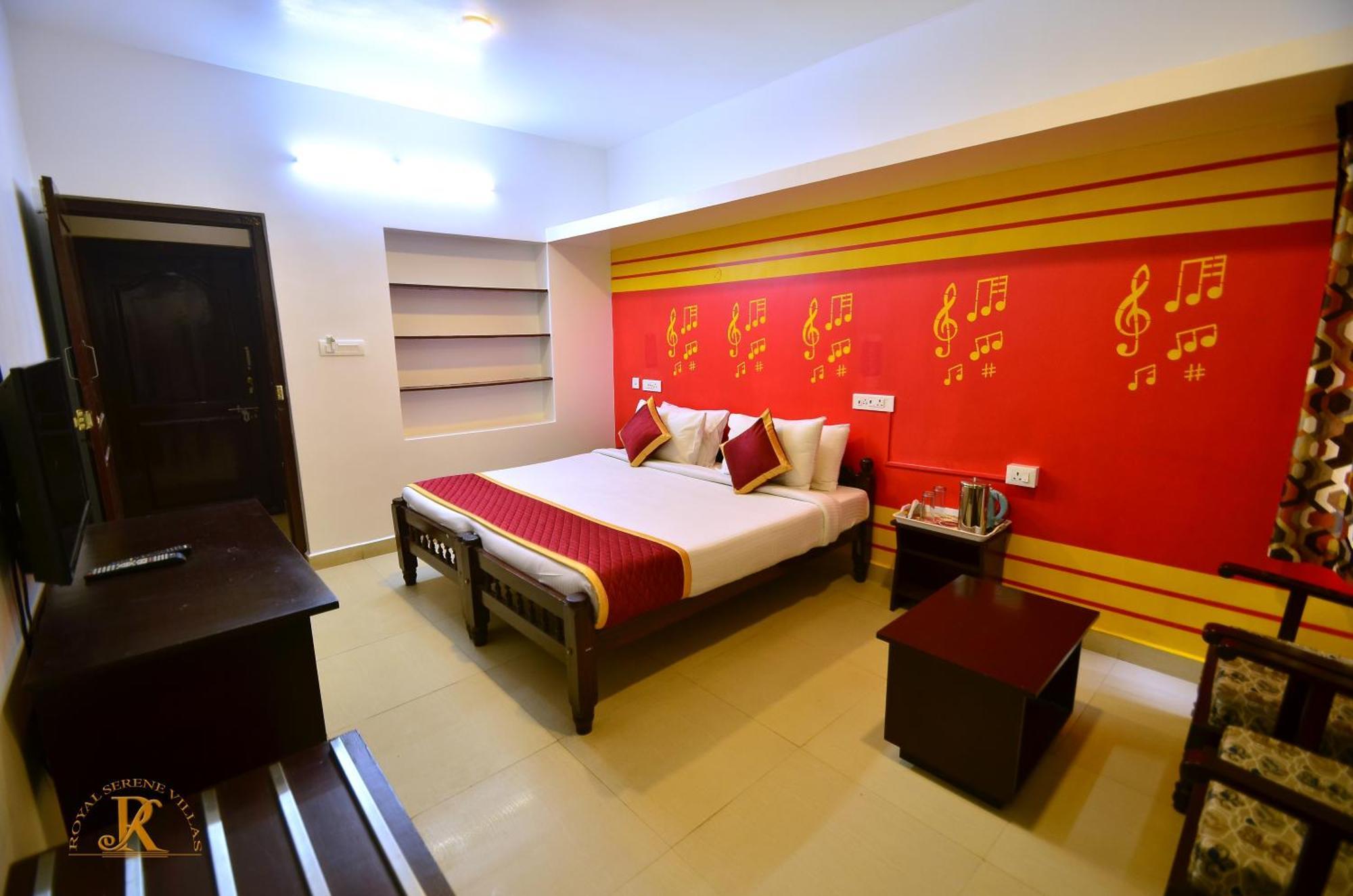 Royal Serene Villas Уті Екстер'єр фото